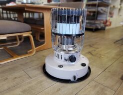 TOYOTOMI　トヨトミ　石油ストーブ　灯油ストーブ　ストーブ　対流式　2022年製　高年式　KR-47A　ベージュ　コンクリート17畳　木造11畳　ダブルクリーン　レトロ　レトロデザイン　消臭　白光炎式　高熱敷　自動消化　暖房　暖房機器　暖房器具　リサイクルショップ　再良市場　天白　名東　昭和　千種　瑞穂　緑　日進　豊明　東郷　おススメ　オススメ お洒落　オシャレ　中古