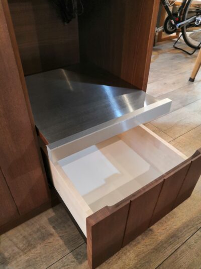 unico 末次家具 STRADA ストラーダ 幅120㎝ ヴィンテージデザイン ステンレス天板 ウォールナット レンジボード 7