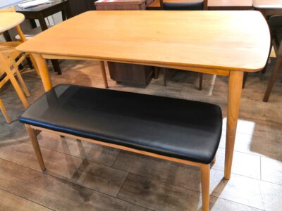 IDC大塚 Cinema3 オーク材 片側ベンチ ウレタン樹脂塗装 ナチュラル ダイニング4点セット 6