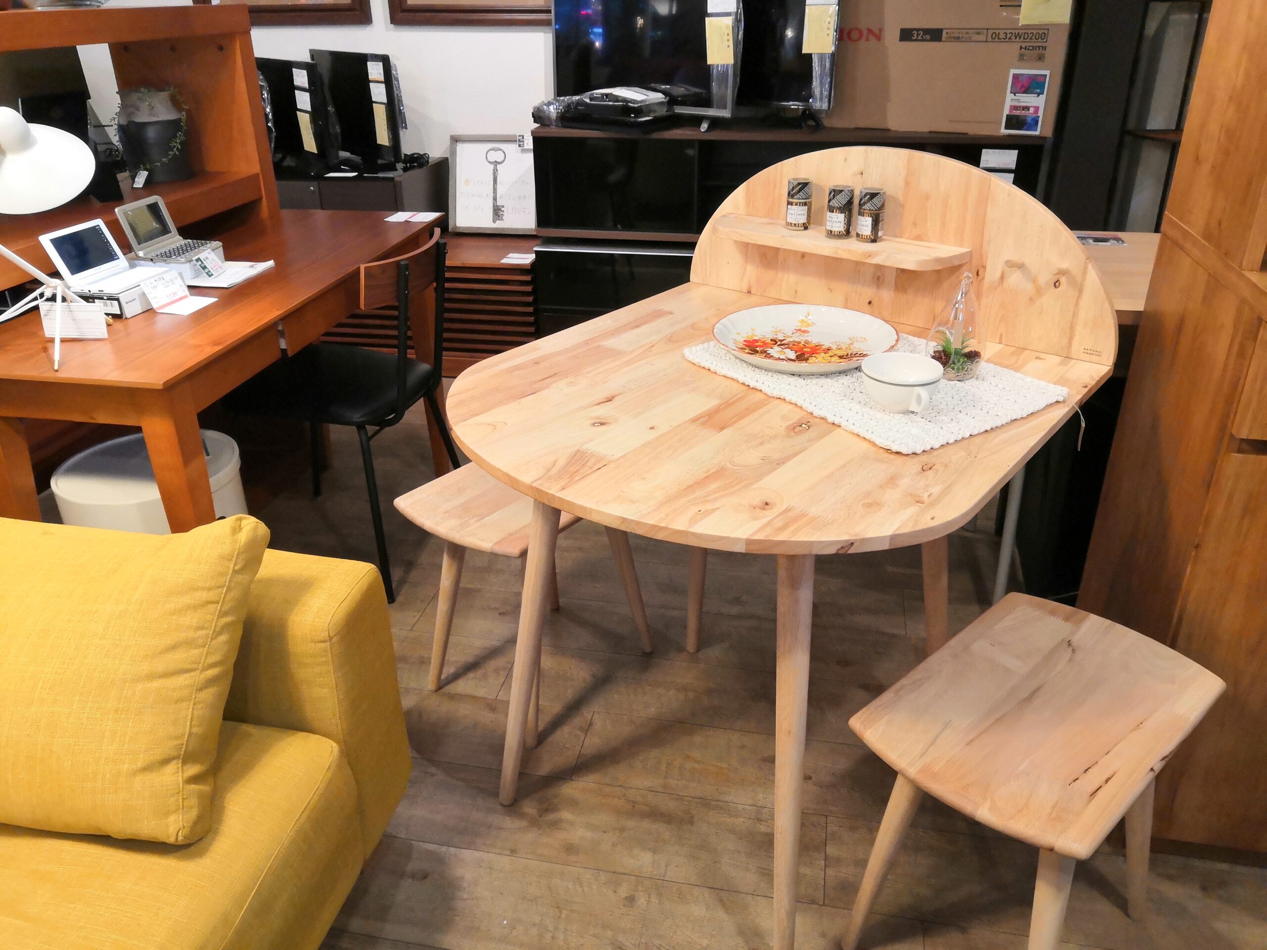 バーカウンターテーブル モリタインテリア 中古 2008製 バーテーブル⁄カウンターテーブルの中古フリマアイテム一覧