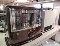 CORONA　コロナ　石油ストーブ　灯油ストーブ　ヒーター　2021年製　BX-2921WY　反射式　反射型　反射形　ストーブ　電源不要　防災　停電時　暖房　暖房機　暖房機器　暖房器具　冬支度　省スペース　木造8畳　コンクリート10畳　8～10畳用　リサイクルショップ　再良市場　天白　名東　昭和　千種　瑞穂　緑　日進　豊明　東郷　おススメ　オススメ お洒落　オシャレ　中古