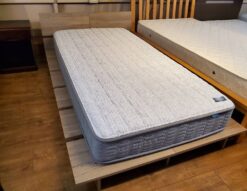 シングルベッド　シングルサイズベッド　シングルサイズ　ベッド　ベッドセット　ベッドフレーム　未使用　ベッドマットレス　マットレス　ポケットコイルマットレス　ナチュラル　モダン　北欧　硬め　ハードタイプ　リサイクルショップ　再良市場　天白　名東　昭和　千種　瑞穂　緑　日進　豊明　東郷　おススメ　オススメ お洒落　オシャレ　中古　美品