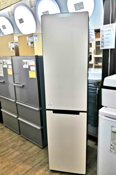 ハイアール 2024年製 Freemo 省スペース スリム ナチュラルベージュ 208L 2ドア ノンフロン 冷蔵庫 1