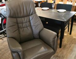 IDC大塚 YAMADA ルージア ブラウン系 回転式 本革 一人掛け 電動リクライニングソファ