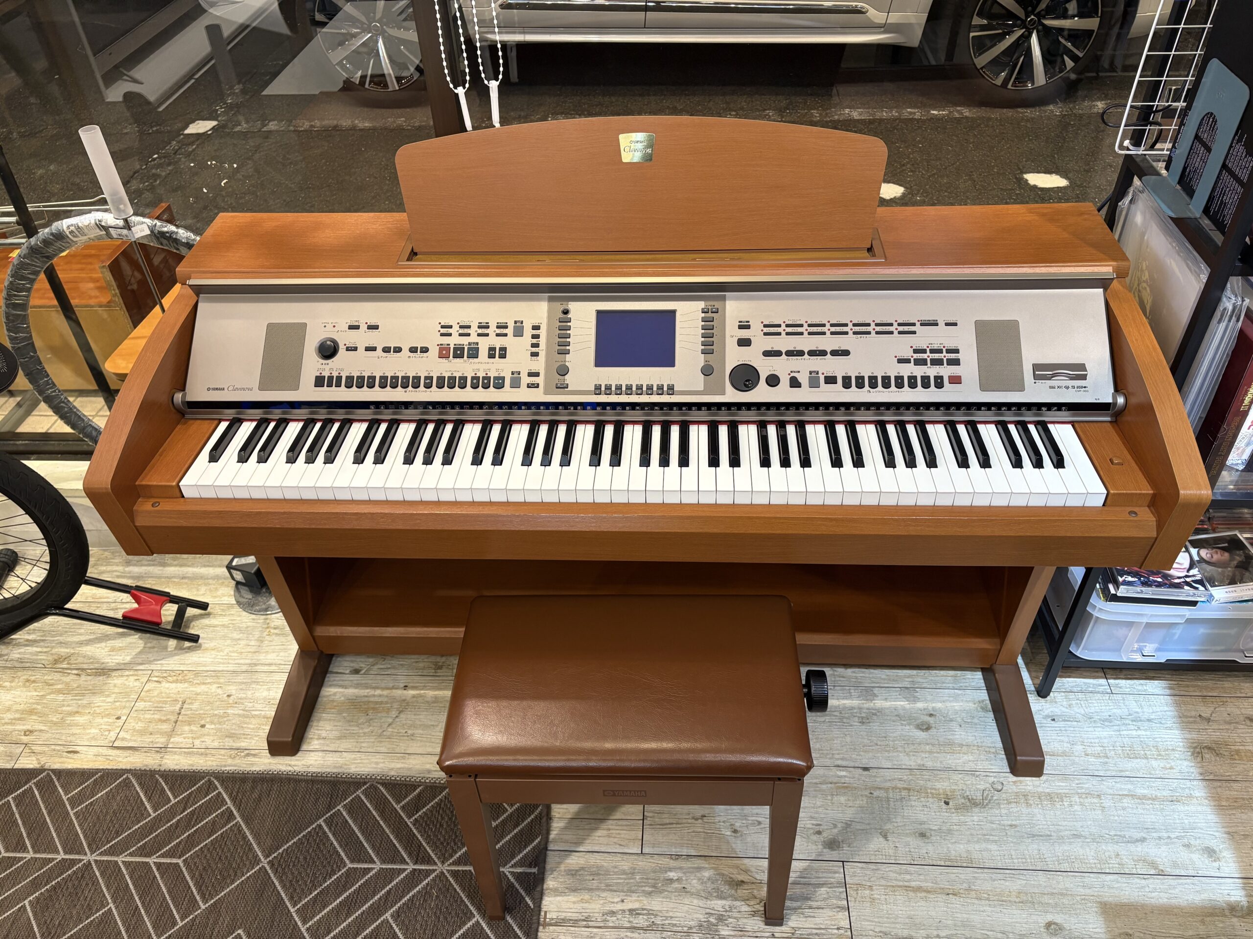 中古品】 電子ピアノ clavinova YAMAHA CVP-303 2004年製 椅子付き