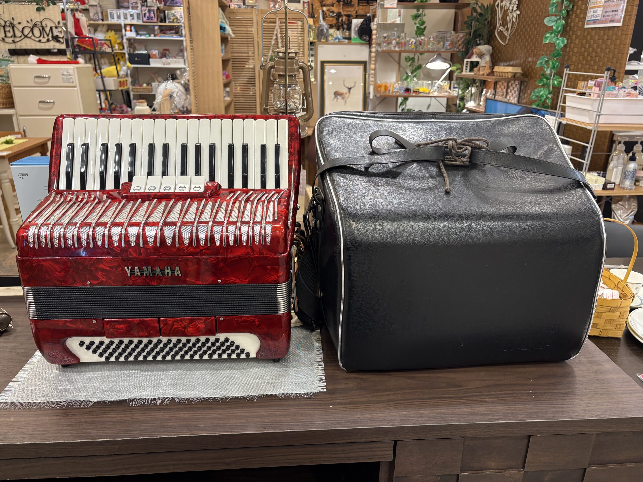 中古品】 YAMAHA アコーディオン YA-80 ケース・教本付き 買取しました