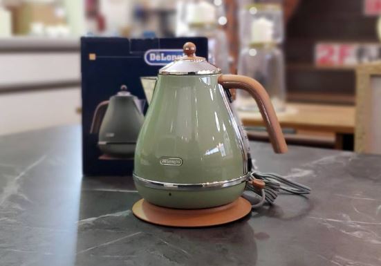 ☆未使用品 De'Longhi デロンギ 電気ケトル icona アイコナ RKOV1200J