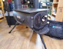 未使用品　未使用　ANEVAY　アネヴェイ　FrontierStovePlus　フロンティアストーブプラス　薪ストーブ　暖房器具　ストーブ　ポータブルロク燃焼ストーブ　アウトドア用品　キャンプ用品　アウトドアグッズ　キャンプグッズ　グランピングスタイル　オシャレキャンパー　英国ブランド　リサイクルショップ　再良市場　天白　名東　昭和　千種　瑞穂　緑　日進　豊明　東郷　おススメ　オススメ お洒落　オシャレ　美品