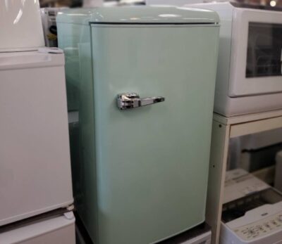 IRIS OHYAMA　irisohyama　アイリスオーヤマ　83L　1ドア　冷蔵庫　冷凍冷蔵庫　小型　コンパクト　単身　一人暮らし　ひとり暮らし　セカンド冷蔵庫　2台目　2024年製　高年式　レトロデザイン　レトロ　取っ手　ライトグリーン　グリーン　リサイクルショップ　再良市場　天白　名東　昭和　千種　瑞穂　緑　日進　豊明　東郷　おススメ　オススメ お洒落　オシャレ　中古　美品