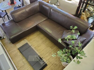 総革張り コーナーソファ カウチソファ L字ソファ 大型ソファ 右カウチ 革張り 本革張り レザーソファ モダン エレガント 高級感 リサイクルショップ 再良市場 天白 名東 昭和 千種 瑞穂 緑 日進 豊明 東郷 おススメ オススメ お洒落 オシャレ 中古