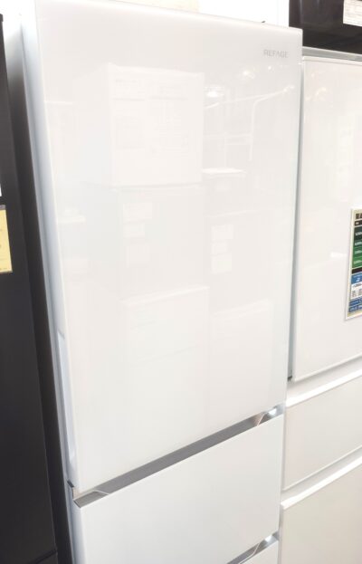 ヤマダオリジナル REFAGE 2025年製 YRZ-F32MW ホワイト 319L 右開き 静音 3ドア 冷蔵庫 2