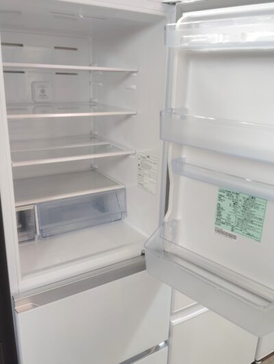 ヤマダオリジナル REFAGE 2025年製 YRZ-F32MW ホワイト 319L 右開き 静音 3ドア 冷蔵庫 3