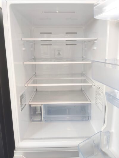 ヤマダオリジナル REFAGE 2025年製 YRZ-F32MW ホワイト 319L 右開き 静音 3ドア 冷蔵庫 4