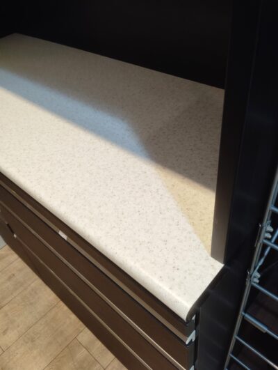 キッチン収納 ブラック系 ツヤ無し 作業台付き 幅120㎝ キッチンボード レンジボード 4