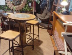 インダストリアルスタイル アメリカンヴィンテージ調 無骨感 オシャレ カフェテリア メンズライク バー 消火栓型 カフェテーブル3点セット