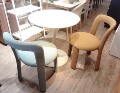 Francfranc ルポチェア デリカ テーブル ラウンド 直径70㎝ イエロー ライトブルー カフェ3点セット 1