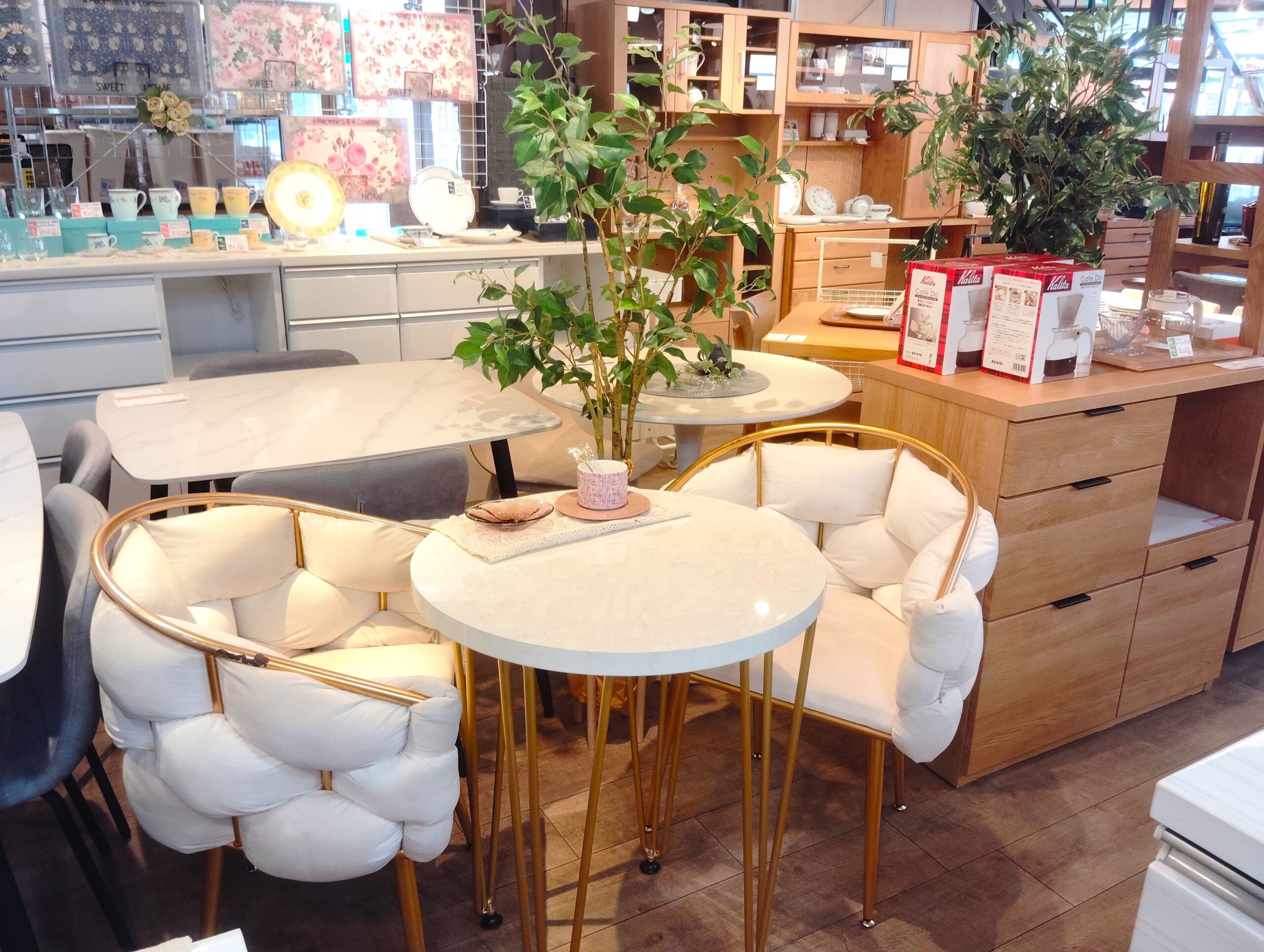 中古品】ミニマリスト エレガント ラウンドテーブル 直径60㎝ 大理石調