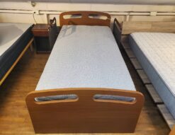 電動ベッド　シングルベッド　シングルサイズベッド　電動リクライニングベッド　電動リクライニング　シングルサイズ　フレーム　マットレス　ベッドセット　ポケットコイル　サイドガード付き　2モーター　高反発　硬め　無段階リクライニング　介護　リサイクルショップ　再良市場　天白　名東　昭和　千種　瑞穂　緑　日進　豊明　東郷　おススメ　オススメ お洒落　オシャレ　中古　美品