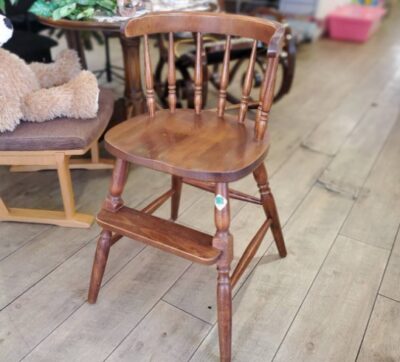 KASHIWA 柏木工 飛騨家具 キッズチェア ウィンザーチェア ベビーチェア 混むバック キッズ用 ビンテージ ヴィンテージ アンティーク調 ろくろ脚 挽き物加工 ツイストレッグ リサイクルショップ 再良市場 天白 名東 昭和 千種 瑞穂 緑 日進 豊明 東郷 おススメ オススメ お洒落 オシャレ