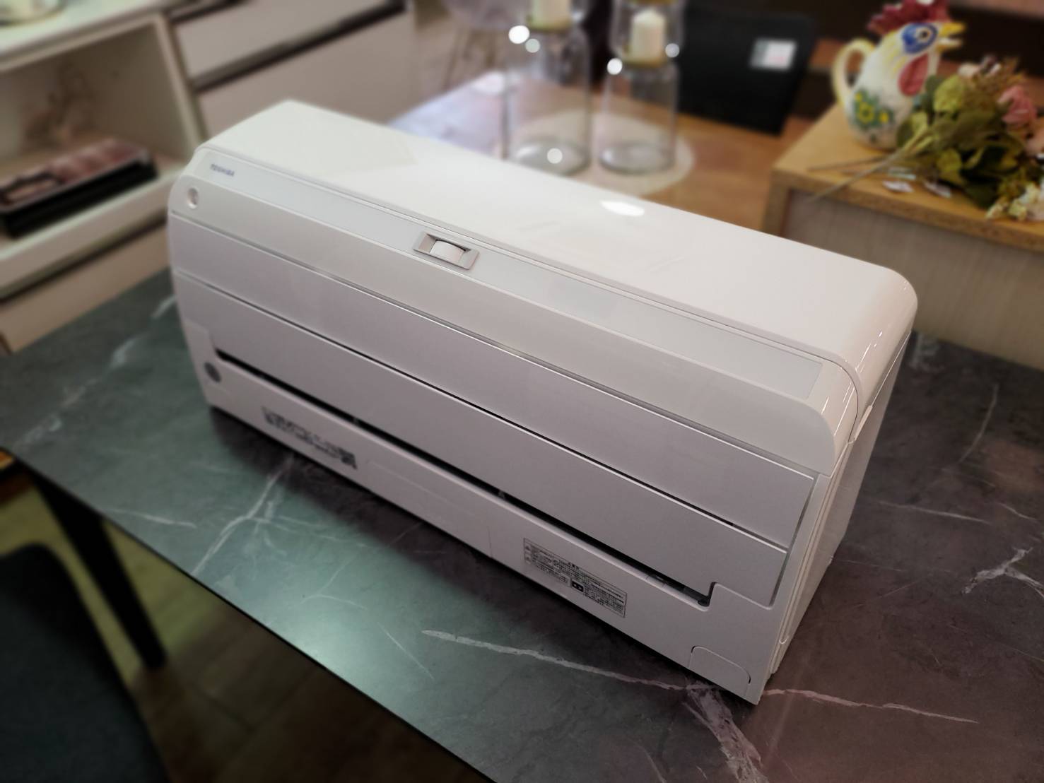 ☆TOSHIBA 東芝 5.6kwルームエアコン 2024年製 RAS-N562E4DX 18畳 大清