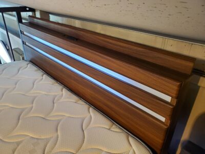 ワイドダブルベッド　ワイドダブルサイズ　大型　ベッドセット　ベッド　ベッドフレーム　収納付き　引き出し収納　照明付き　コンセント付き　2口コンセント　アンネルベッド　ポケットコイルマットレス　ハニカム配列　両面仕様　ダークブラウン　ウォールナットカラー　カジュアル　モダン　インダストリアル　リサイクル　最良市場　天白区　名東区　昭和区　千種区　瑞穂区　緑区　日進市　豊明市　東郷町　買取　出張買取　高価買取　販売　お値打ち　特価　1点物　1点モノ　早い者勝ち　おすすめ　おしゃれ　中古品