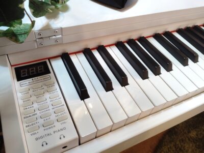KIMFBAY BL-8813 DIGITAL PIANO 88鍵盤 ホワイト ハンマーアクション鍵盤 ピアノ 電子ピアノ 2