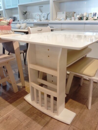 キッチンダイニング家具 ホワイト 収納付き ベンチ付き バタフライテーブル 回転チェア 鏡面天板 伸縮ダイニング4点セット 3