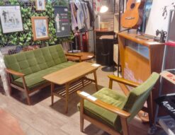 カリモク60 モケットグリーン レトロ家具 2人掛け Kチェア 2シーターソファ