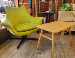 MOMONATURAL　MOMOnatural　モモナチュラル　MOCHA　Mdesk　モチャシリーズ　キッズデスク　ミニデスク　ミニテーブル　センターテーブル　リビングテーブル　サイドテーブル　コーヒーテーブル　脇木工　アルダー無垢材　アルダー材　無垢材　オイルフィニッシュ　オイル仕上げ　ALDER　子供用　デスク　テーブル　リサイクル　最良市場　天白区　名東区　昭和区　千種区　瑞穂区　緑区　日進市　豊明市　東郷町　買取　出張買取　高価買取　販売　お値打ち　特価　1点物　1点モノ　早い者勝ち　おすすめ　おしゃれ　中古品