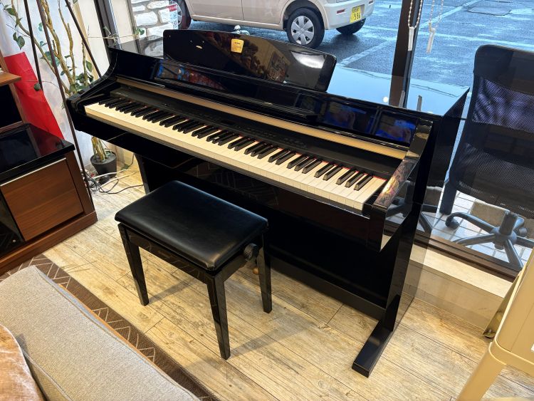 中古品】 電子ピアノ YAMAHA Clavinova CLP-330 2008年製 椅子付き