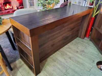 バーカウンター　キッチンカウンター　エントランスカウンター　アイランドカウンター　　対面式カウンター　キッチン収納　マガジンラック　ワイングラスホルダー　グラスハンガー　ミッドセンチュリー　モダン　インダストリアル　カフェ風　　かっこいい　ウォールナット　ブラック　リサイクルショップ　再良市場　天白　名東　昭和　千種　瑞穂　緑　日進　豊明　東郷　おススメ　オススメ お洒落　オシャレ　中古