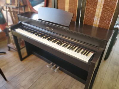 YAMAHA　ヤマハ　Clavinova　クラビノーバ　電子ピアノ　デジタルピアノ　2014年製　CLP-535　ニューダークローズウッド調　象牙調　88鍵盤　88鍵　キーオフサンプリング　高級感　グランドピアノタッチ　リサイクルショップ　再良市場　天白　名東　昭和　千種　瑞穂　緑　日進　豊明　東郷　おススメ　オススメ お洒落　オシャレ　中古
