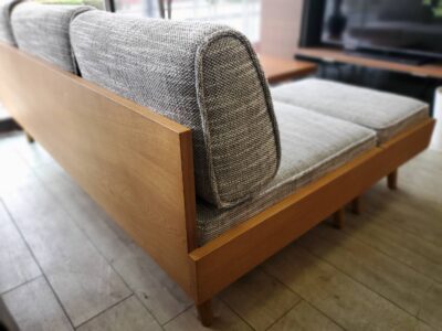 unico　ウニコ　ALBERO　アルベロ　ソファ　3シーター　3人掛け　オットマン付き　スツール　足置き付き　北欧　北欧ヴィンテージ　ナチュラル　シンプル　アームレスソファ　カバーリング　ベージュ　チークカラー　カフェ風　リサイクル　最良市場　天白区　名東区　昭和区　千種区　瑞穂区　緑区　日進市　豊明市　東郷町　買取　出張買取　高価買取　販売　お値打ち　特価　1点物　1点モノ　早い者勝ち　おすすめ　おしゃれ　中古品