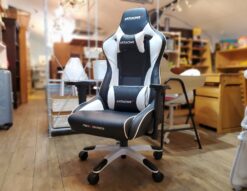 AKRACING　エーケーレーシング　ゲーミングチェア　チェア　オフィスチェア　デスクチェア　PRO-X　プロエックスシリーズ　フルフラットリクライニング　疲労軽減　ゲーム用　オフィス　自宅　在宅ワーク　リサイクルショップ　再良市場　天白　名東　昭和　千種　瑞穂　緑　日進　豊明　東郷　おススメ　オススメ お洒落　オシャレ　中古
