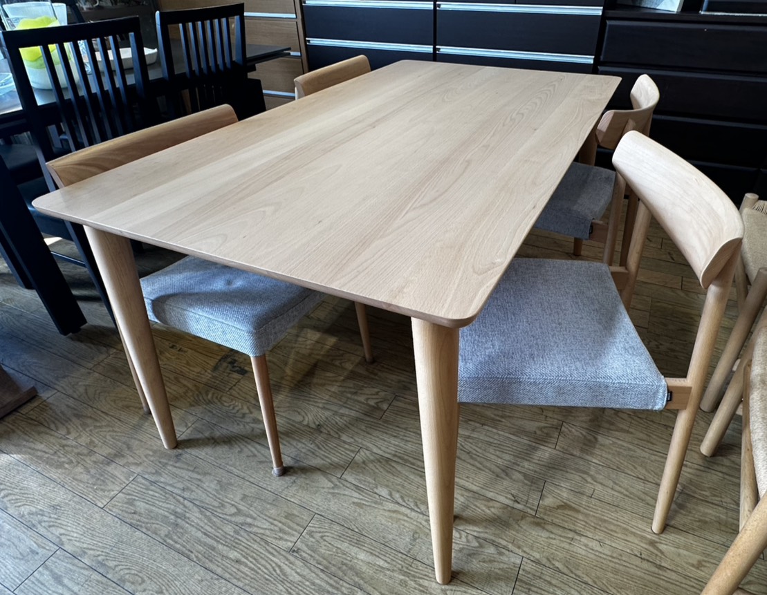 中古】飛騨産業(HIDA) シリーズ ダイニング5点セット 買取しました