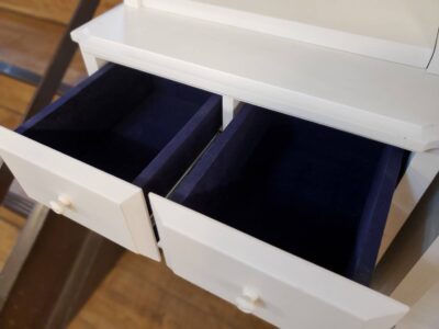 Francfranc　フランフラン　FEMME　ファム　チェストラック　シェルフ付き　3段チェスト　ドロワー　アンティーク調　フレンチカントリー　大人プリンセス　姫系　箪笥　タンス　たんす　バルス　エレガント　新生活　ひとり暮らし　新社会人　濃紺　ダークパープル　ホワイト　ブックシェルフ　本棚　飾り棚　リサイクル　最良市場　天白区　名東区　昭和区　千種区　瑞穂区　緑区　日進市　豊明市　東郷町　買取　出張買取　高価買取　販売　お値打ち　特価　1点物　1点モノ　早い者勝ち　おすすめ　おしゃれ　中古品