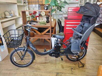 Panasonic　Panasonic&times;Combi　Combi　パナソニック　コンビ　パナソニック&times;コンビ　電動アシスト自転車　電動自転車　　マットチャコールブラック　ブラック　ダークグレー　チャイルドシート付　かご付き　Gyutto　ギュット　ギュット・クルームR-DX　コラボモデル　BE-FRD033　2023年発売　高年式　スタピタ2S　クルームリアシート　かろやかスタンド　
リサイクル　最良市場　天白区　名東区　昭和区　千種区　瑞穂区　緑区　日進市　豊明市　東郷町　買取　出張買取　高価買取　販売　お値打ち　特価　1点物　1点モノ　早い者勝ち　おすすめ　おしゃれ　中古品　中古美品　キレイ