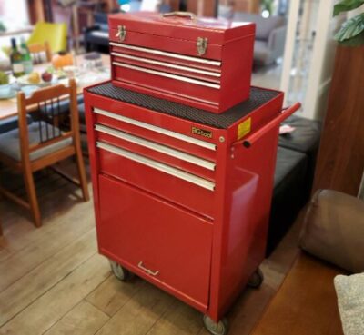 BGTOOL キャビネットワゴン ツールボックス キャビネットツールボックス ツールボックスワゴン ローリングツールカート チェスト ツールストレージオーガナイザー 倉庫 車庫 ガレージ 鍵付き カギ付き 工具入れ 工具箱付き 大容量収納 道具箱 DIY 作業場 工場 保護マット付き レッド 赤色 レトロ モダン アメリカンレトロ リサイクルショップ 再良市場 天白 名東 昭和 千種 瑞穂 緑 日進 豊明 東郷 おススメ オススメ お洒落 オシャレ 中古
