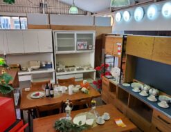 レンジボード　綾野製作所　ニトリ　東馬　tohma　AYANO　SHIGIYAMA　シギヤマ家具　食器棚　キッチンボード　キッチン収納　壁面収納　食器収納　ホワイト　ダークブラウン　ブラウン　ナチュラル　モダン　和モダン　レトロ　インダストリアル　メンズライク　男前　ミッドセンチュリー　アンティーク調　ビンテージ風　大型　コンパクト　省スペース　奥行スリム　多数　リサイクルショップ　再良市場　天白　名東　昭和　千種　瑞穂　緑　日進　豊明　東郷　おススメ　オススメ お洒落　オシャレ　中古