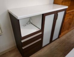 キッチンカウンター　キッチン収納　食器棚　壁面収納　作業台　カウンター　ダークブラウン　白鏡面　ホワイト天板　モダン　リサイクルショップ　再良市場　天白　名東　昭和　千種　瑞穂　緑　日進　豊明　東郷　おススメ　オススメ お洒落　オシャレ　中古