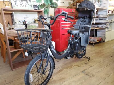Panasonic　Panasonic&times;Combi　Combi　パナソニック　コンビ　パナソニック&times;コンビ　電動アシスト自転車　電動自転車　　マットチャコールブラック　ブラック　ダークグレー　チャイルドシート付　かご付き　Gyutto　ギュット　ギュット・クルームR-DX　コラボモデル　BE-FRD033　2023年発売　高年式　スタピタ2S　クルームリアシート　かろやかスタンド　リサイクルショップ　再良市場　天白　名東　昭和　千種　瑞穂　緑　日進　豊明　東郷　おススメ　オススメ お洒落　オシャレ　中古　美品