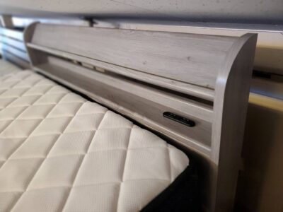 セミダブルベッド　セミダブルサイズ　ベッド　ベッドセット　SDサイズ　SWサイズ　IRIS OHYAMA　アイリスオーヤマ　irisohyama　ポケットコイルマットレス　厚め　ベッドフレーム　グレー系　コンセント付き　小棚付き　棚付き　高脚　
リサイクル　最良市場　天白区　名東区　昭和区　千種区　瑞穂区　緑区　日進市　豊明市　東郷町　買取　出張買取　高価買取　販売　お値打ち　特価　1点物　1点モノ　早い者勝ち　おすすめ　おしゃれ　中古品