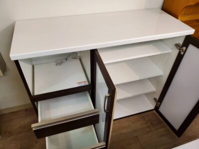 キッチンカウンター　キッチン収納　食器棚　壁面収納　作業台　カウンター　ダークブラウン　白鏡面　ホワイト天板　モダン　リサイクル　最良市場　天白区　名東区　昭和区　千種区　瑞穂区　緑区　日進市　豊明市　東郷町　買取　出張買取　高価買取　販売　お値打ち　特価　1点物　1点モノ　早い者勝ち　おすすめ　おしゃれ　中古品
