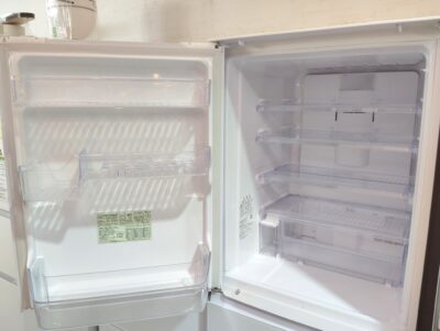 SHARP 2022年製 SJ-GE35H-W ピュアホワイト プラズマクラスター どっちもドア ガラストップ 350L 3ドア 冷蔵庫 2