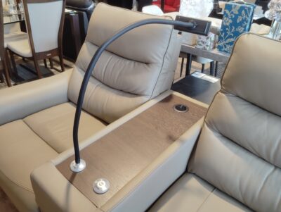 NITORI Nビリーバ USBポート ワイヤレス充電 収納ユニット付き ベージュ 本革 電動リクライニングソファ 3