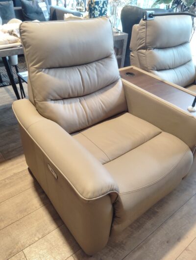 NITORI Nビリーバ USBポート ワイヤレス充電 収納ユニット付き ベージュ 本革 電動リクライニングソファ 6