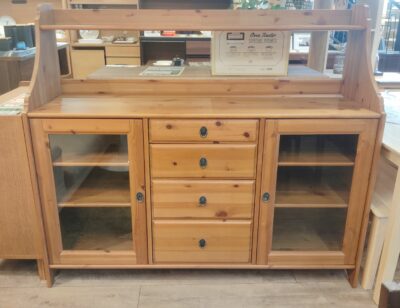 IKEA LEKSVIK アンティーク調 カントリー パイン材 鍵付き 北欧 幅141㎝ サイドボード 1