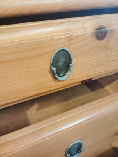 IKEA LEKSVIK アンティーク調 カントリー パイン材 鍵付き 北欧 幅141㎝ サイドボード 6