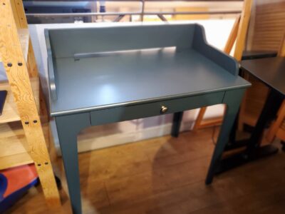デスク IKEA イケア LOMMARP ロマルプ 作業台 机 学習机 PCデスク パソコンデスク ダークブルーグリーン ダークブルー ダークグリーン 深緑 シック アンティーク調 ヴィンテージ風 レトロ モダン 北欧 インダストリアル リサイクルショップ 再良市場 天白 名東 昭和 千種 瑞穂 緑 日進 豊明 東郷 おススメ オススメ お洒落 オシャレ 中古