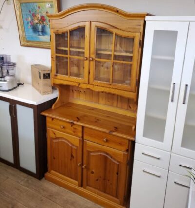 カントリー　カントリーデザイン　カントリースタイル　カップボード　キャビネット　食器棚　キッチンボード　キッチンキャビネット　ナチュラル　北欧　南欧　南欧カントリー　飾り棚　リサイクルショップ　再良市場　天白　名東　昭和　千種　瑞穂　緑　日進　豊明　東郷　おススメ　オススメ お洒落　オシャレ　中古